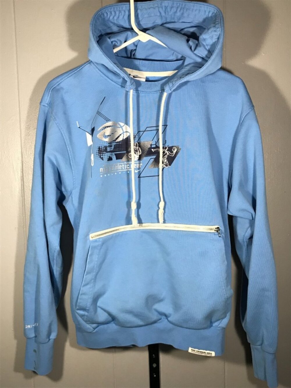 Nike Standard Issue Basketball Hoodie Mens SM Blue Swoosh Pullover Dri-Fit